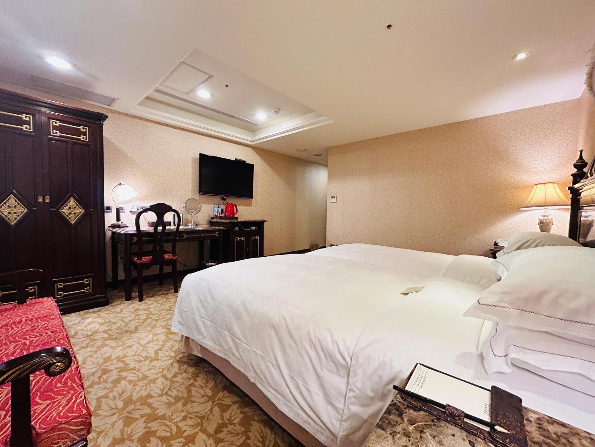 Royal Seasons Hotel Taipei ‧ Nanjing W. Exterior foto