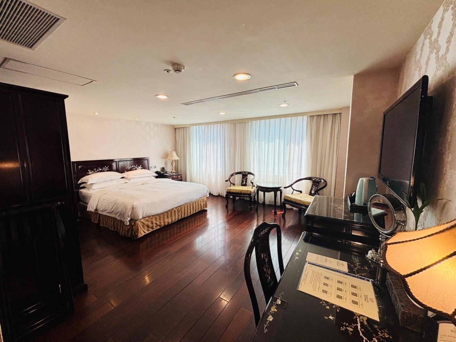 Royal Seasons Hotel Taipei ‧ Nanjing W. Exterior foto