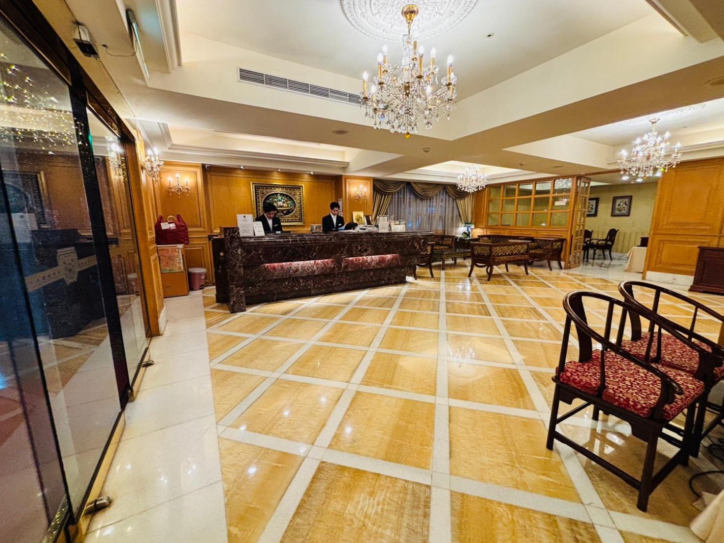Royal Seasons Hotel Taipei ‧ Nanjing W. Exterior foto